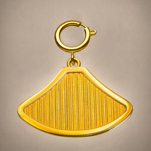 ALESSIA 18K TRIANGE EDITION NAME TAG